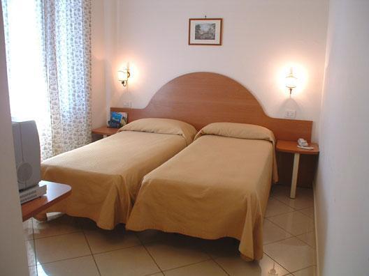 Hotel Primus 3*